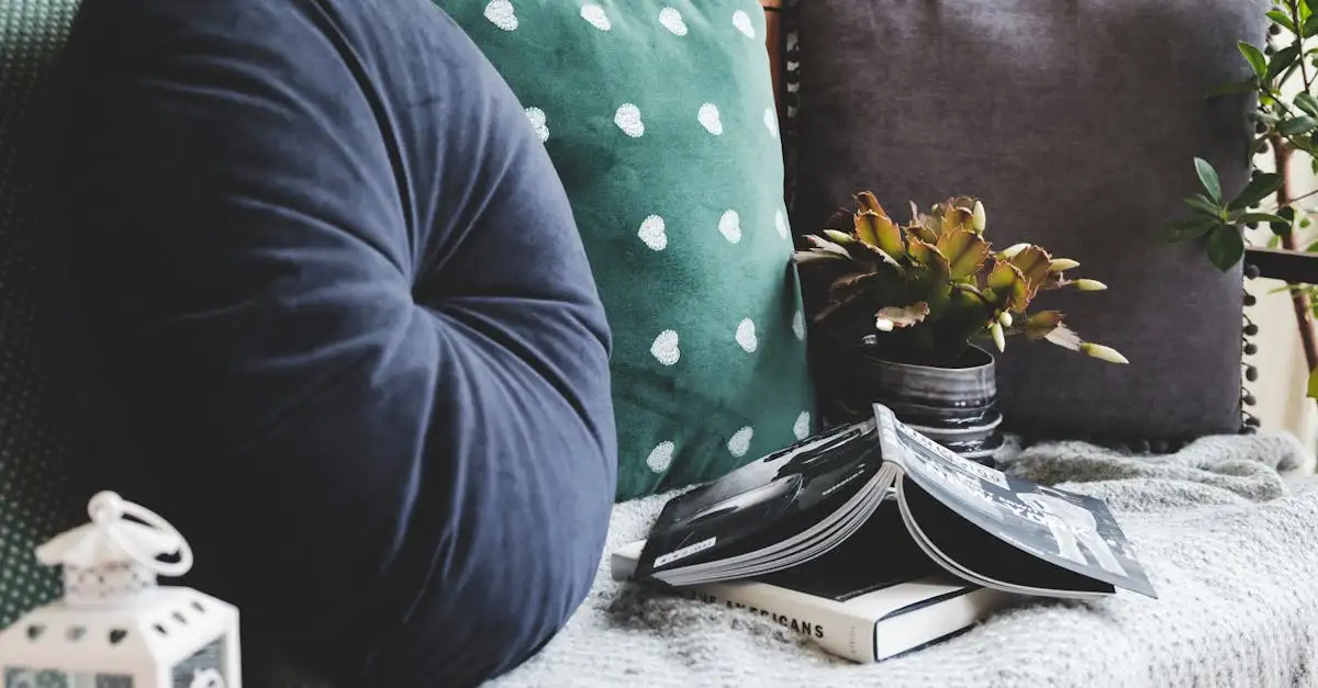 Zachte lijnen domineren: ronde meubels en warme kleuren bepalen de interieurtrends van 2026